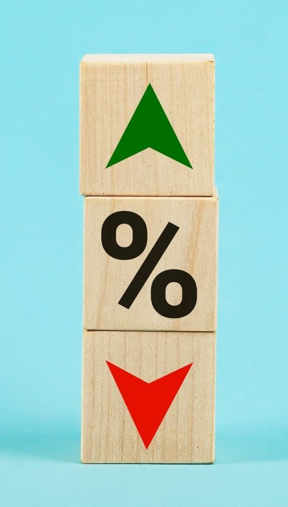 Polonya faizi Mart 2022 sonrası en düşüğe çekti!