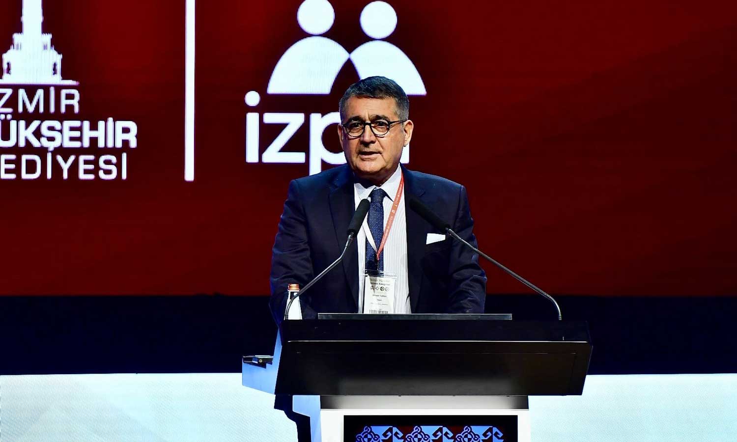 TÜSİAD/Turan: İç gündeme sıkışmak fırsatları kaçırır