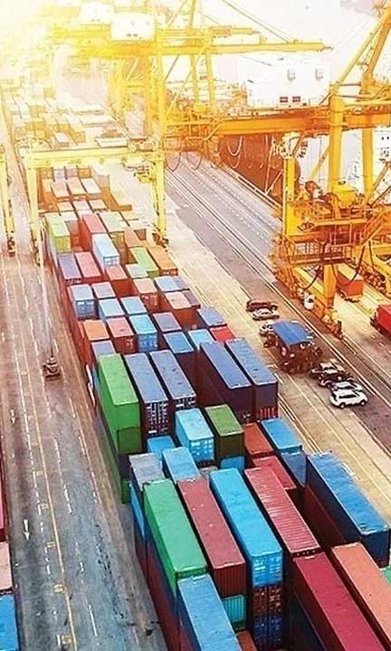 Dış ticaret açığı Kasım’da 8 milyar dolara yaklaştı