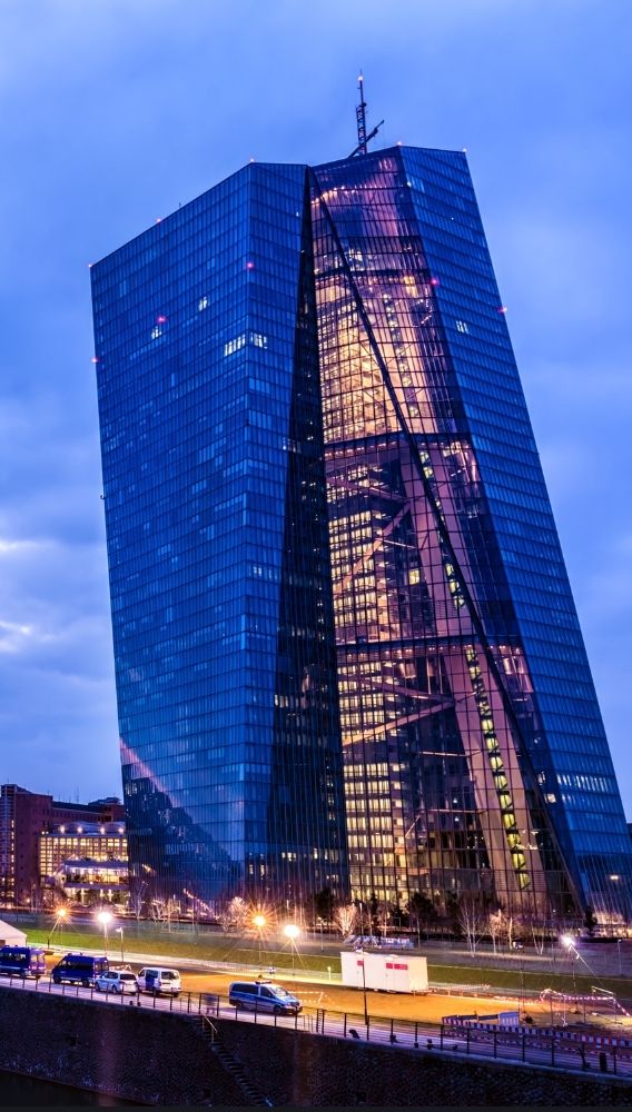 ECB/ Vujcic: Bir sonraki faiz kararı iki yönde olabilir