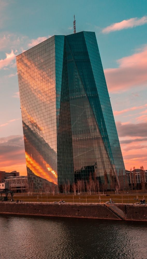 ECB’den enflasyon mesajı: Gerekirse müdahale ederiz