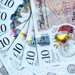 İngiltere’de bütçe açığı Kasım’da beklentileri aştı