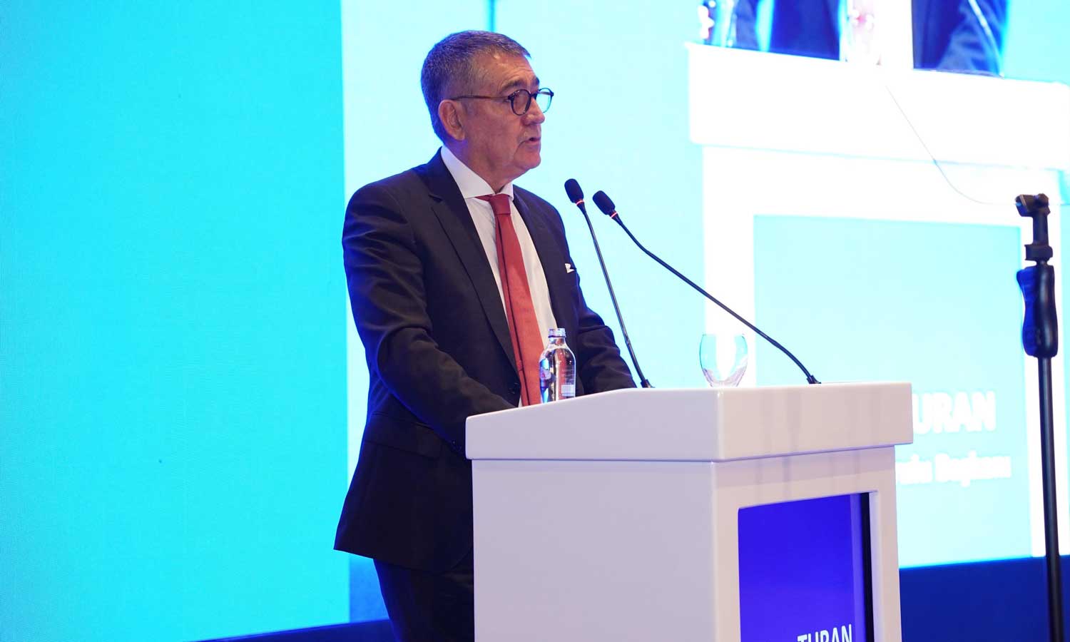 TÜSİAD’dan uyarı: Enflasyon bitmeden ekonomide rehavete yer yok