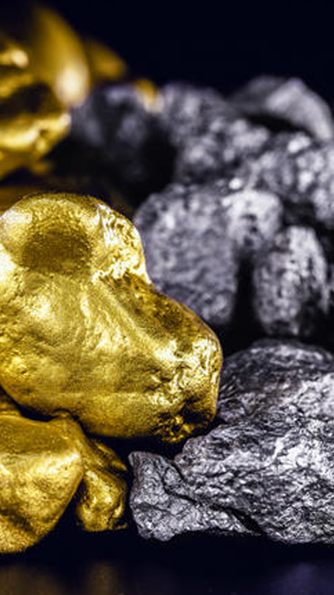 Uzman altın ve gümüş için uyardı: Keskin düşüşü henüz görmedik