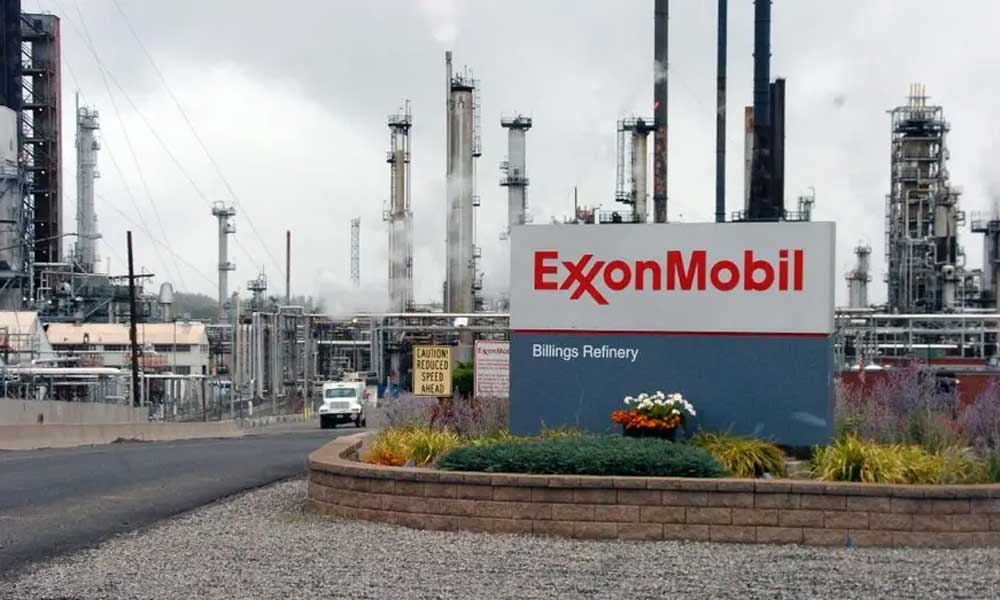 Exxon, petrol fiyatlarındaki sert düşüşe rağmen kâr tahminlerini aştı