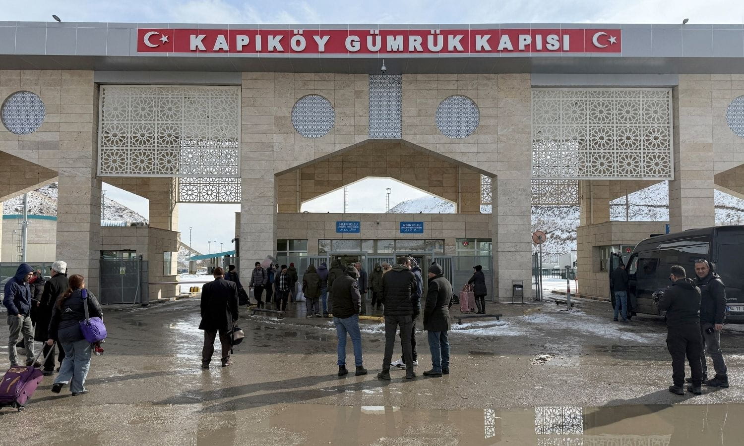 İran’daki baskı sürüyor: İranlılar Türkiye sınırına yöneldi