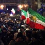 İran’dan ABD’ye mesaj: Trump askeri seçenekleri masada tutuyor