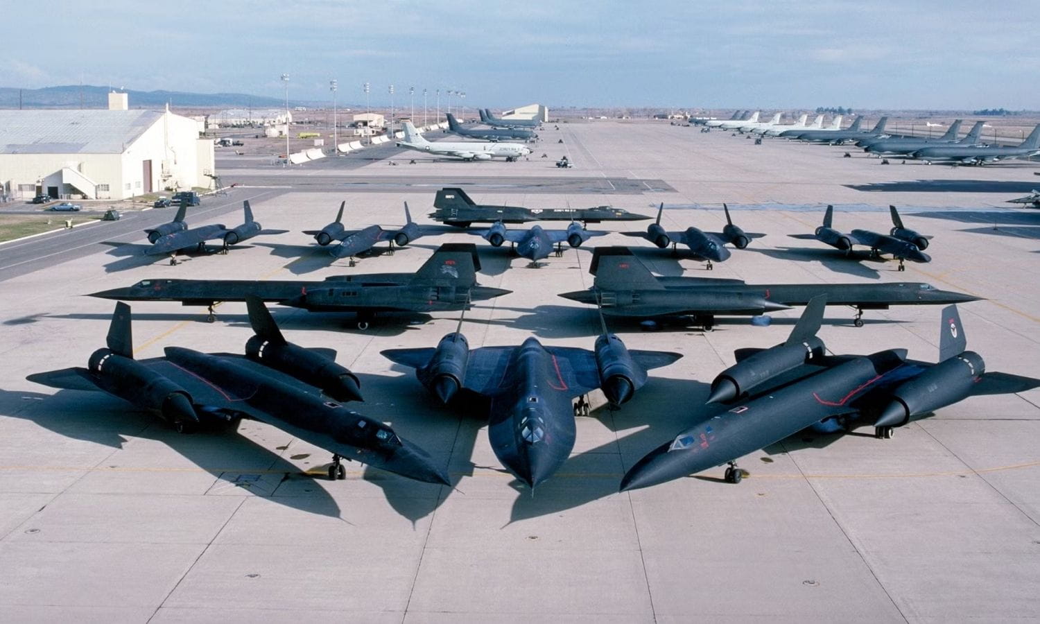 Lockheed Martin beklentileri yükseltti: Jet ve füze satışları hızlandı