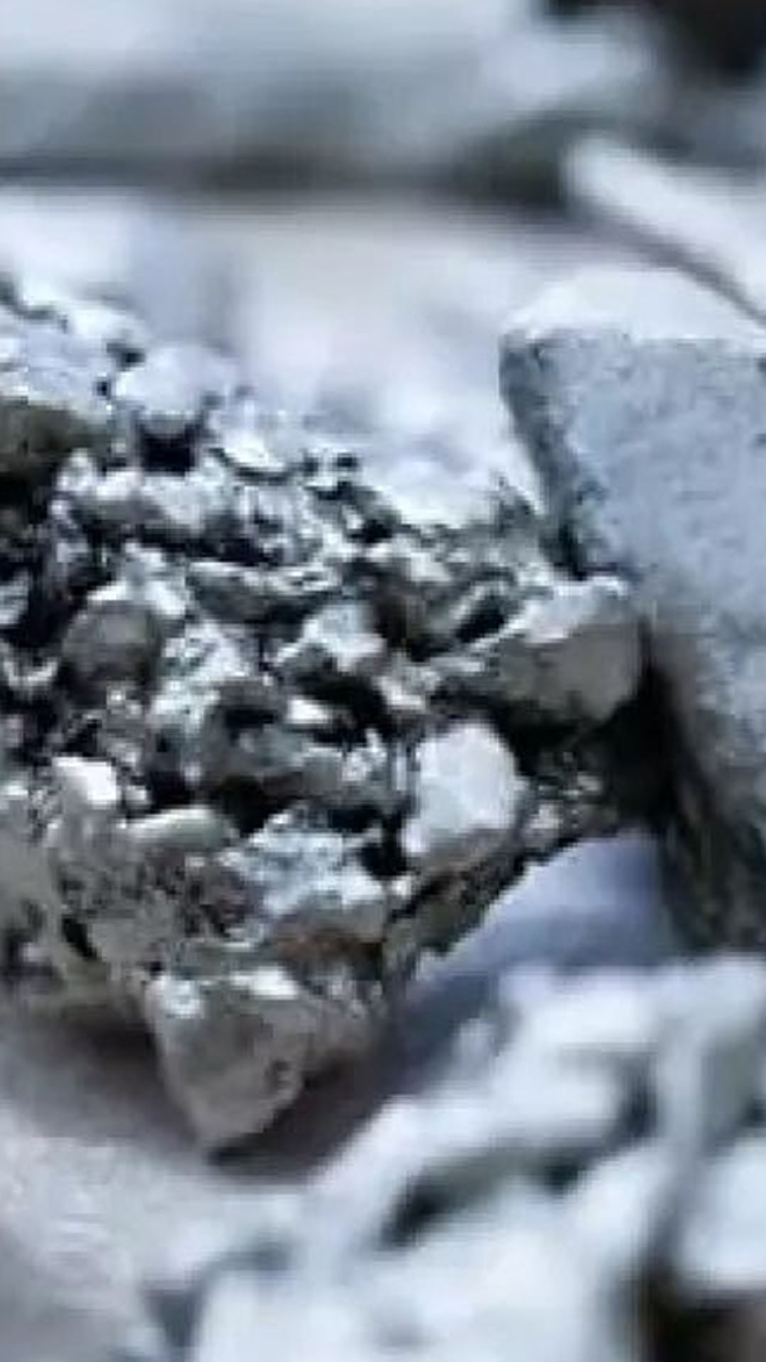 Platin yeni zirveye ulaştı: Jeopolitik riskler fiyatı destekliyor