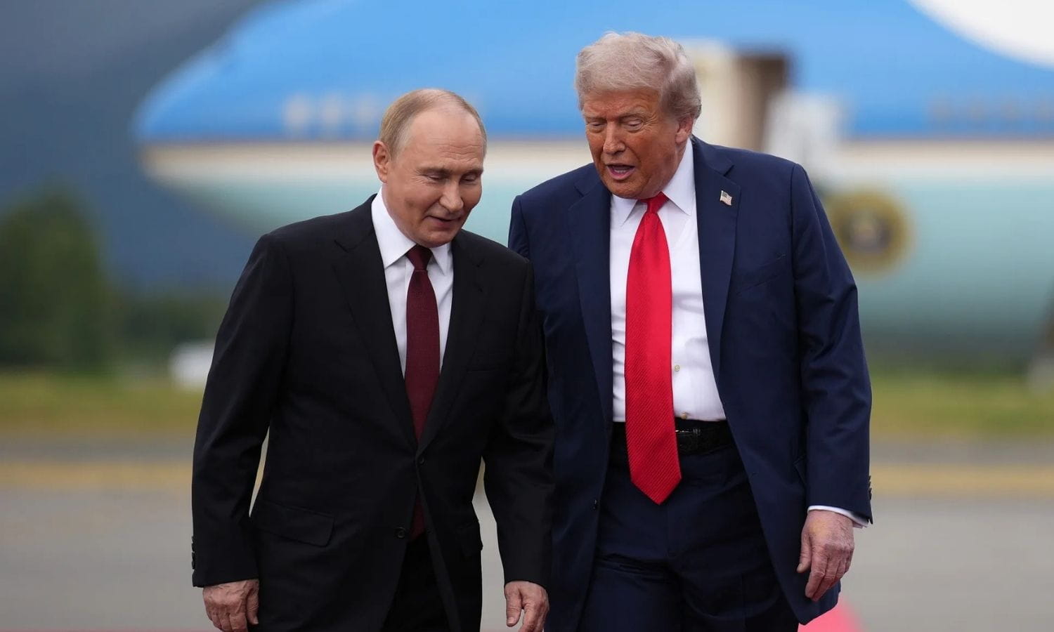 Trump’tan Grönland çıkışı: Rus tehdidi bitecek, bu iş olacak