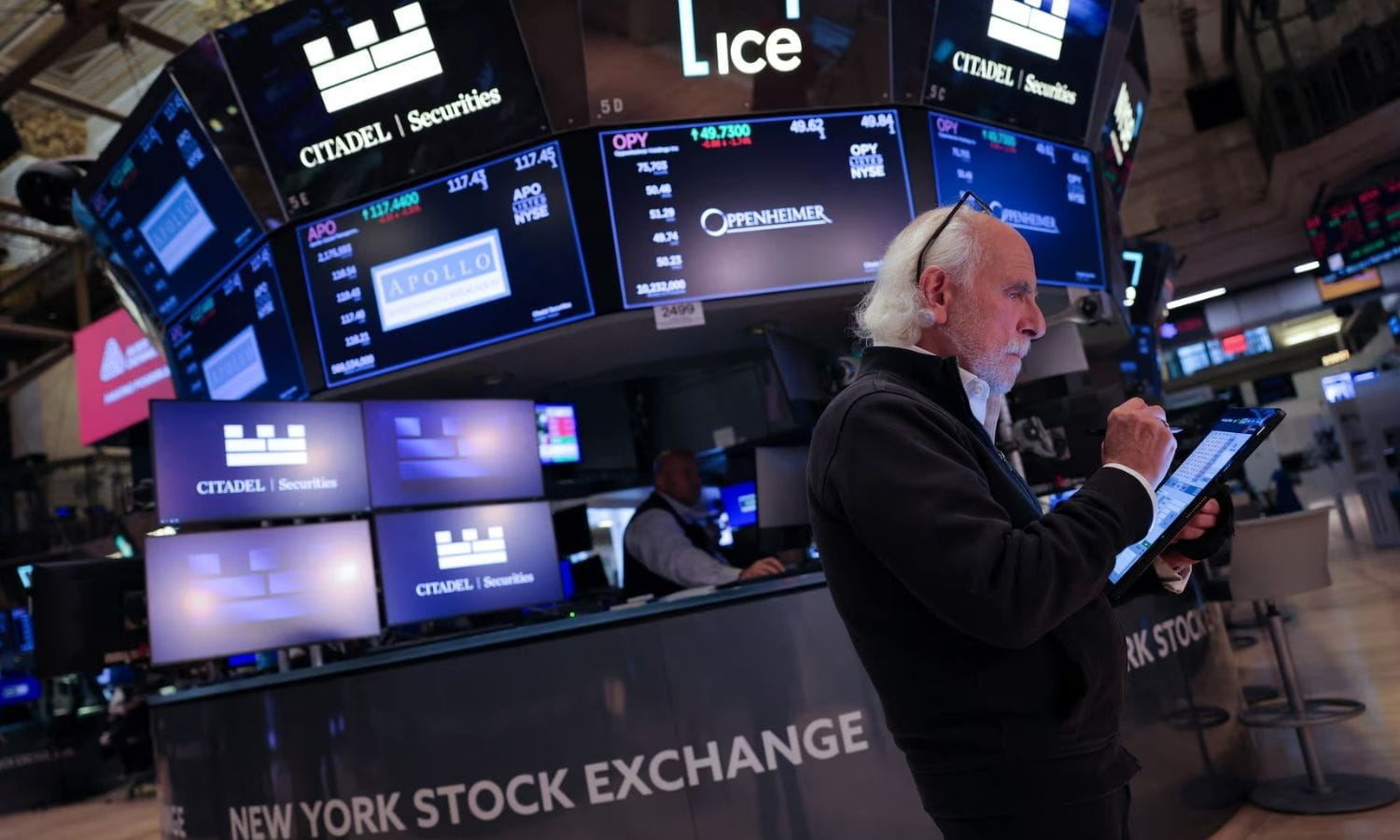 ABD vadelileri yükseldi: Güçlü istihdam endişeleri azalttı