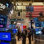 Dow Jones rekor kırdı, Nasdaq düşüş yaşadı