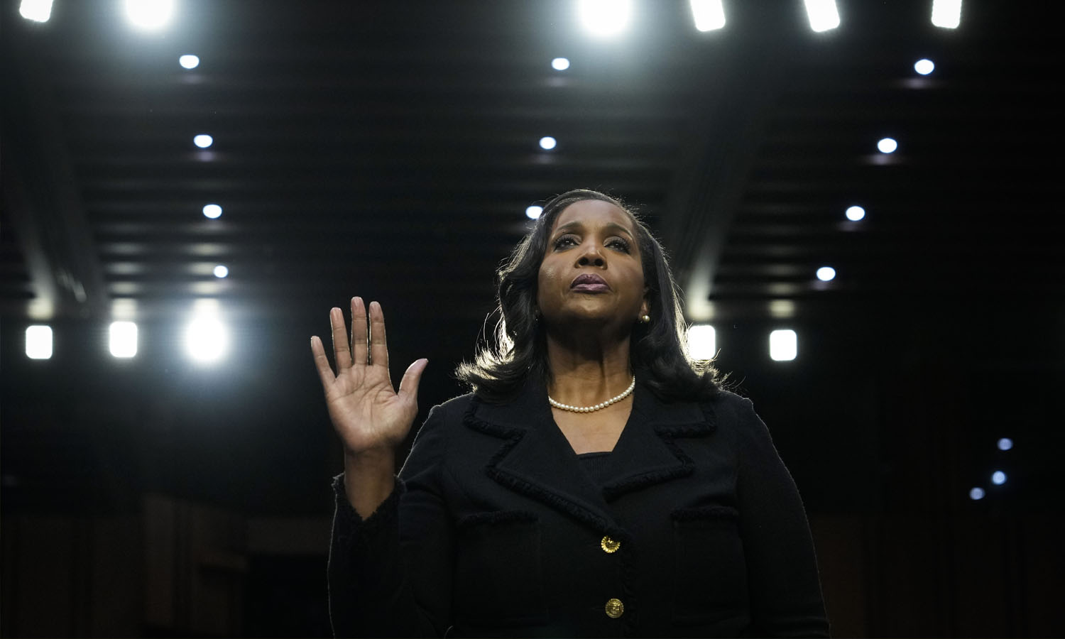 FED/Cook: Yapay zeka işsizliği tetikleyebilir