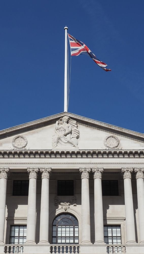 ING tartışmalı BoE kararını yorumladı: Faiz indirimi yolda mı?