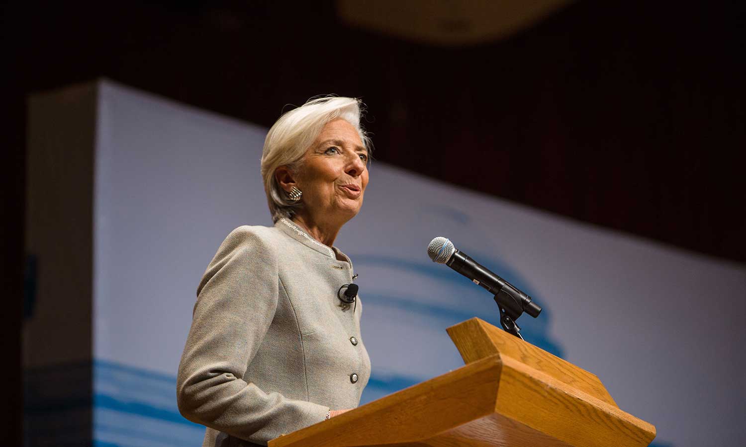 Lagarde: Güçlü euro enflasyonu hedefin altına itebilir