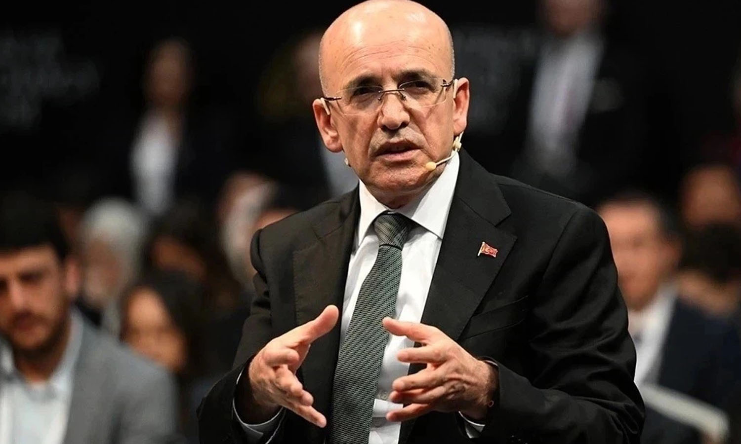 Şimşek: Türkiye ekonomisi görece daha az kırılgan