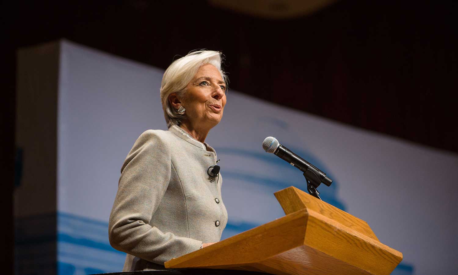 ECB/Lagarde: Enflasyonda sapma olursa müdahale güçlenir