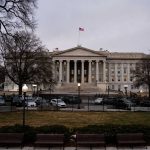 Ekonomistler Fed’in Haziran’da ilk faiz indirimini yapacağını tahmin ediyor