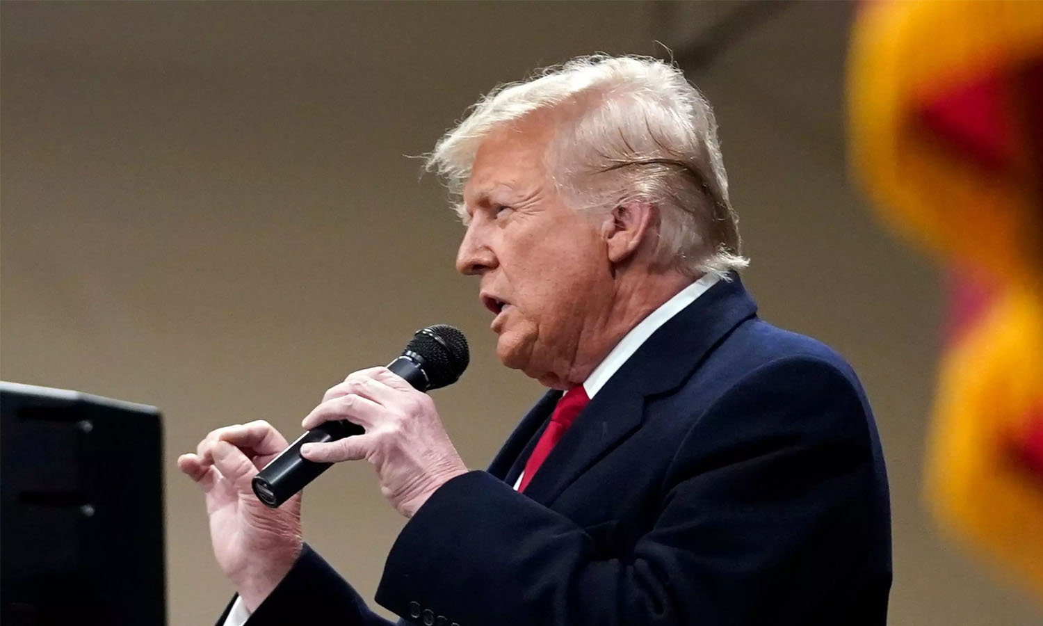 Trump İran’a süre verdi: Hürmüz Boğazı açılmazsa ne olacak?