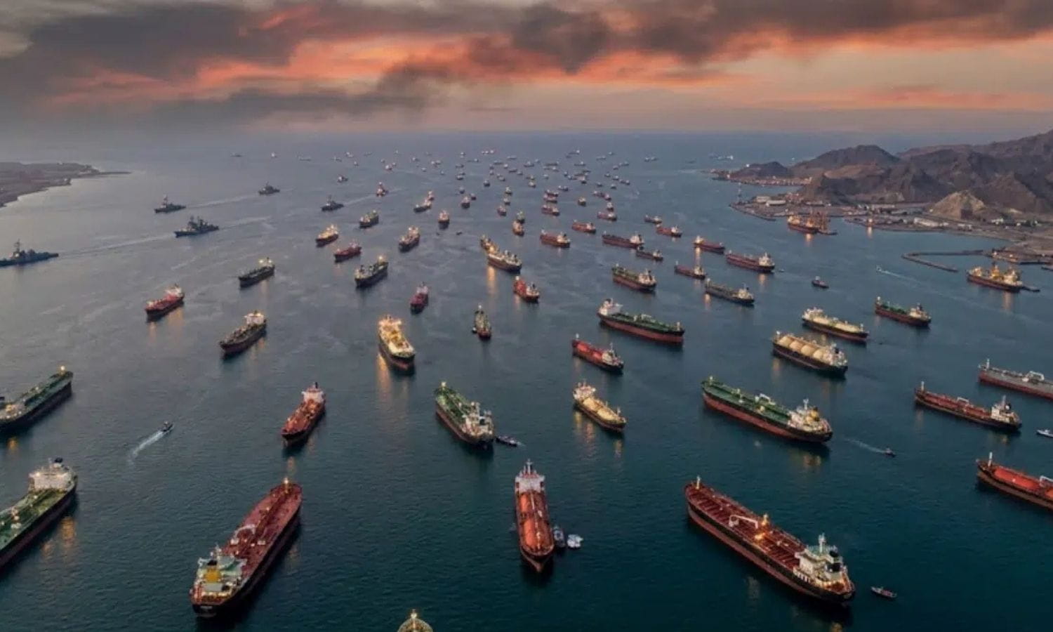 ABD ablukasına rağmen tankerler Hürmüz’den geçiyor