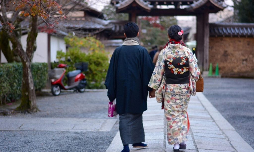 Japonlar yurt dışına yöneldi: Hisse alımlarında zirve