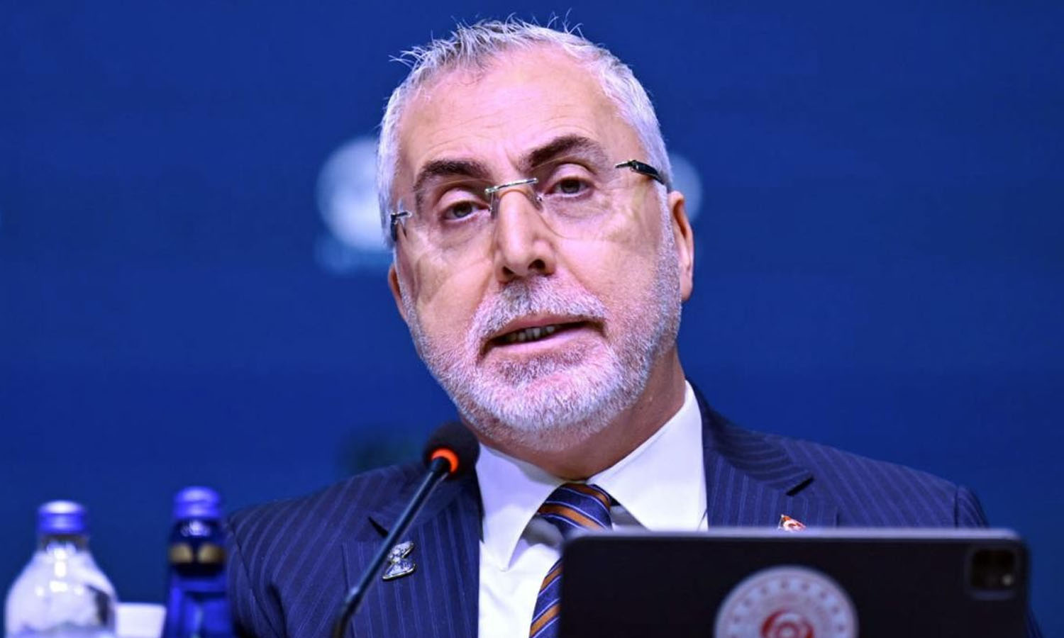 Bakan Işıkhan 1 Mayıs Emek ve Dayanışma Günü’nü kutladı