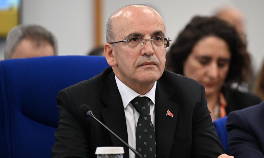 Bakan Şimşek enflasyondaki yükselişin geçici olduğunu belirtti