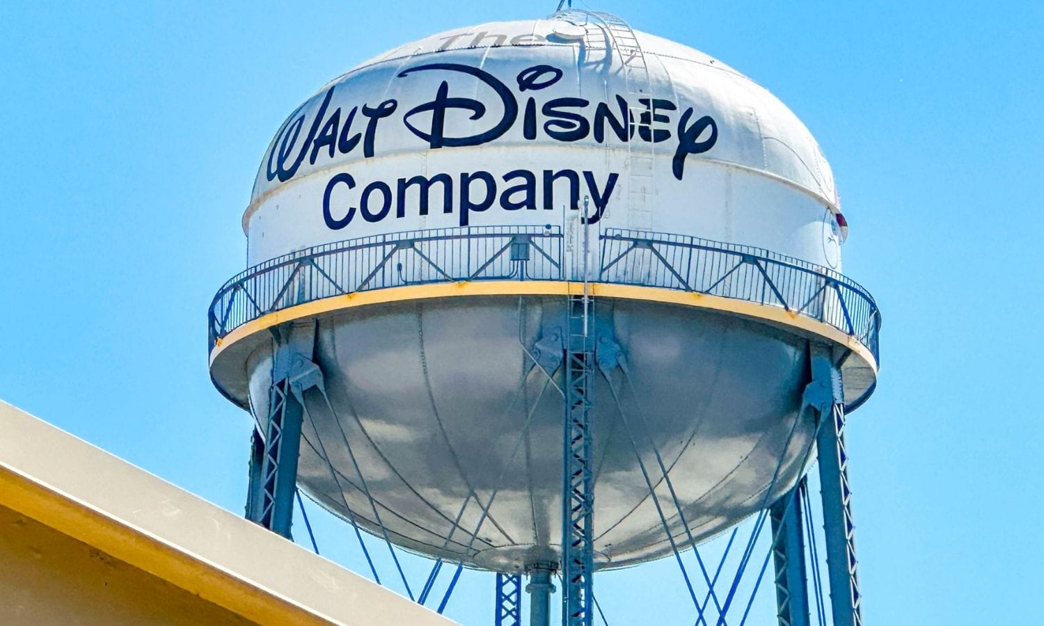 Disney beklentileri aştı: Yeni CEO’dan büyüme mesajı geldi
