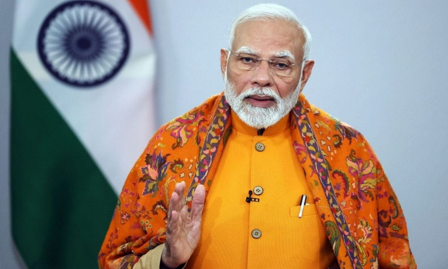 Modi’nin altın çağrısı piyasayı sarstı: Mücevher hisseleri sert düştü