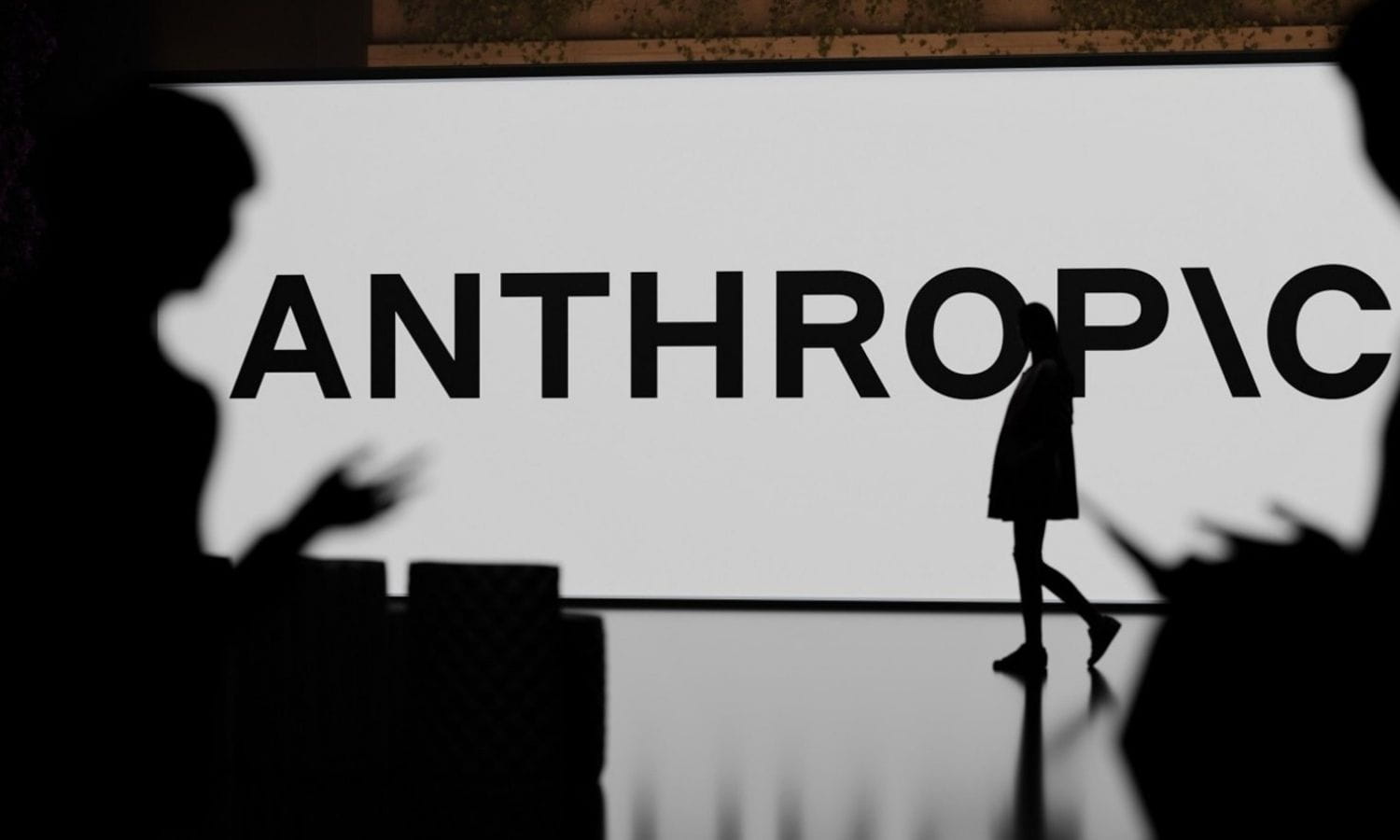 Anthropic halka arz yolunda: OpenAI ile rekabette öne geçti