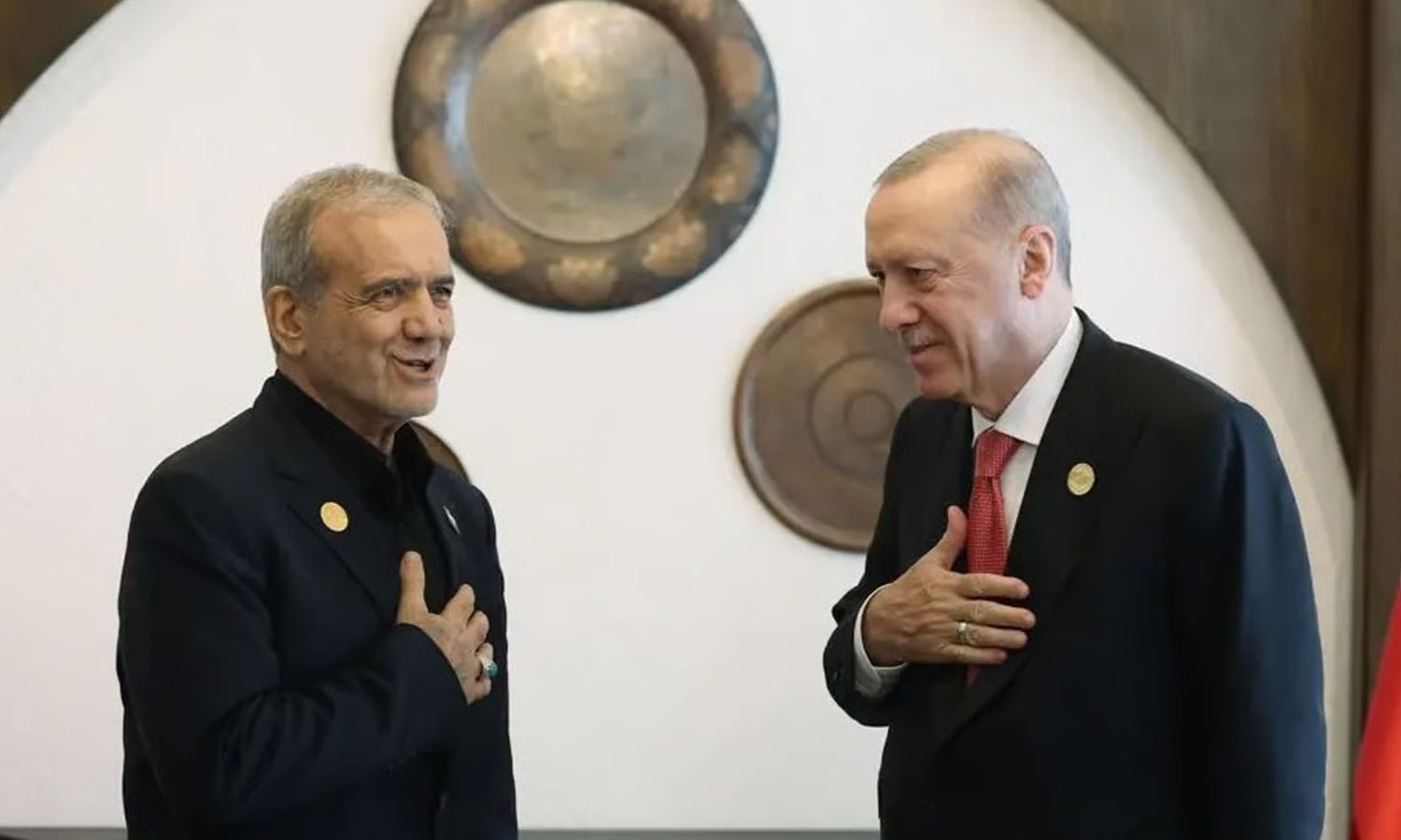 Erdoğan ile Pezeşkiyan bölgesel gelişmeleri görüştü