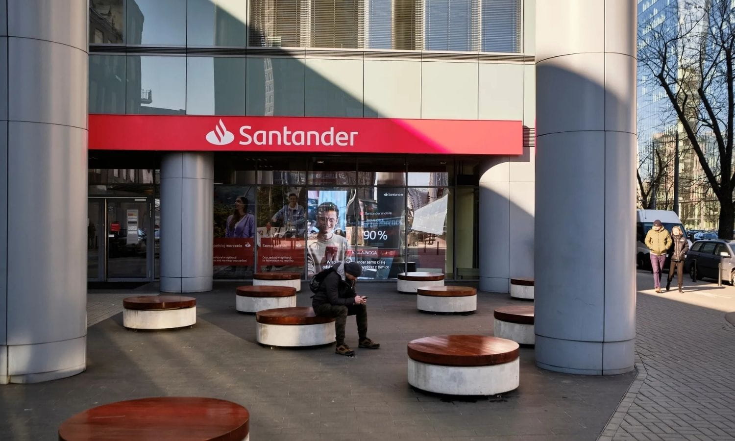 Santander Inditex’i geride bırakarak İspanya’nın en değerlisi oldu