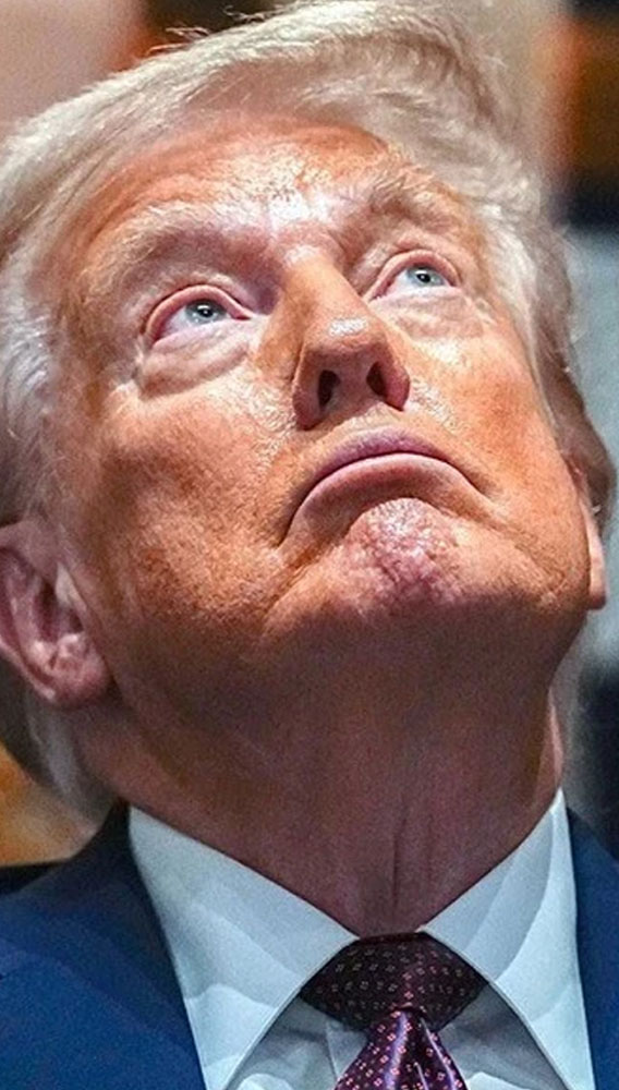 Trump İran ile müzakerelerin devam ettiğini açıkladı