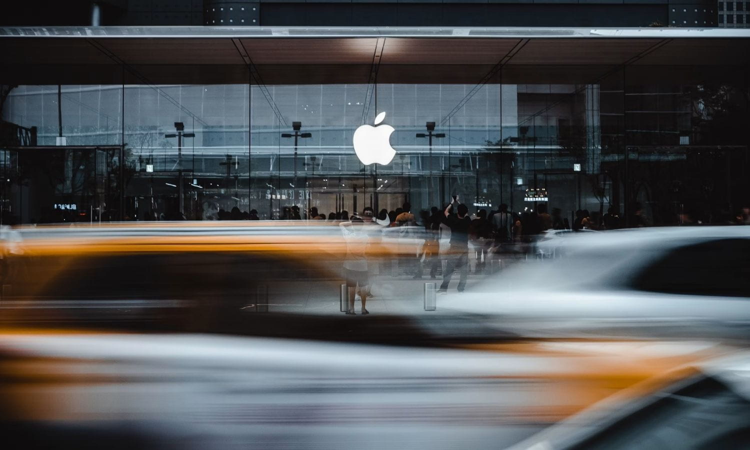 Apple’dan tarihi rekor: Piyasa değeri 5 trilyon doları aştı