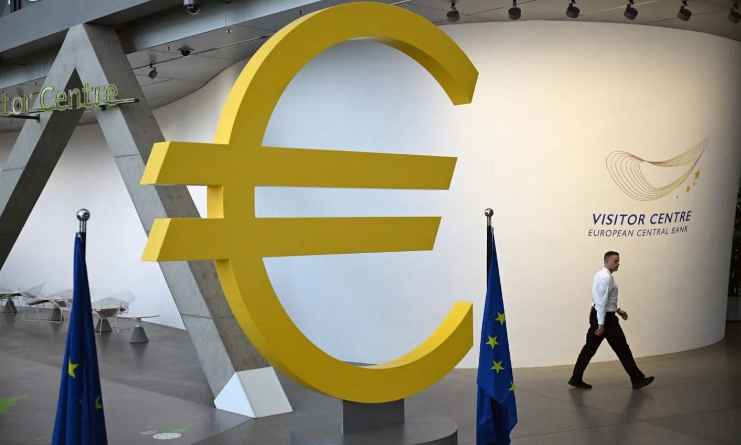 ECB anketi: Euro bölgesi bankaları kredi musluklarını kıstı