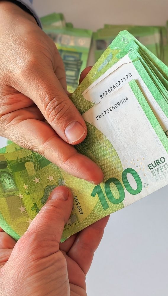 ING: Euro Bölgesi'nde enflasyon riskleri hafifliyor
