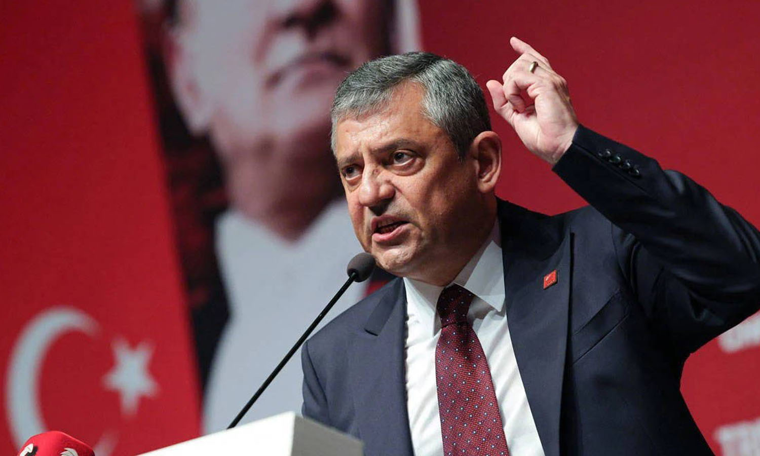 Özgür Özel: Yeni parti için hazırlıklar sürüyor
