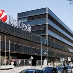 UniCredit beklentileri aşan kâr: Geri alım programını iptal etti