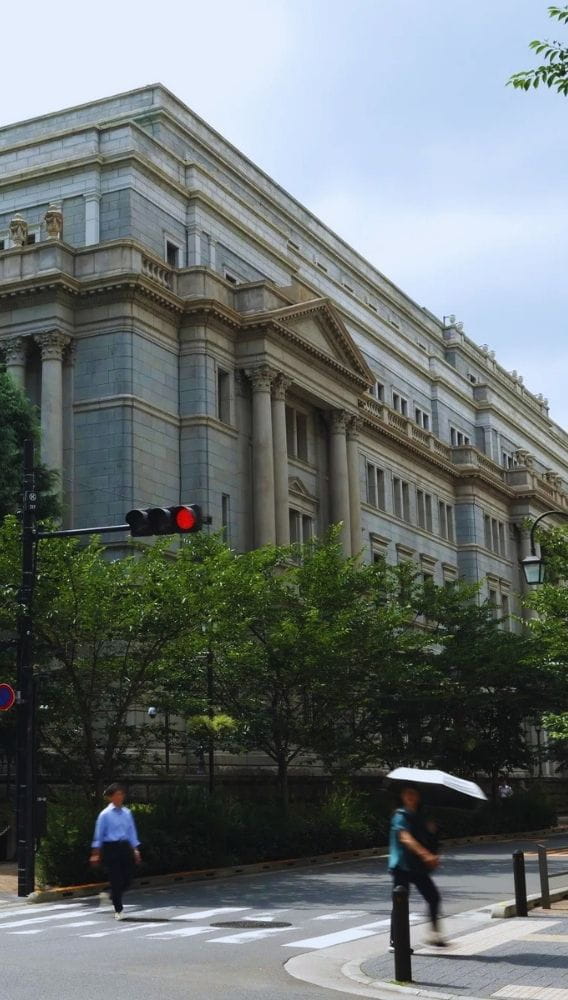 BOJ'da daha hızlı faiz artışı tartışması başladı