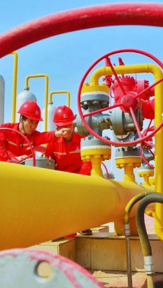 Çin'in petrol işleme hacmi savaş sonrası ilk kez aylık bazda arttı