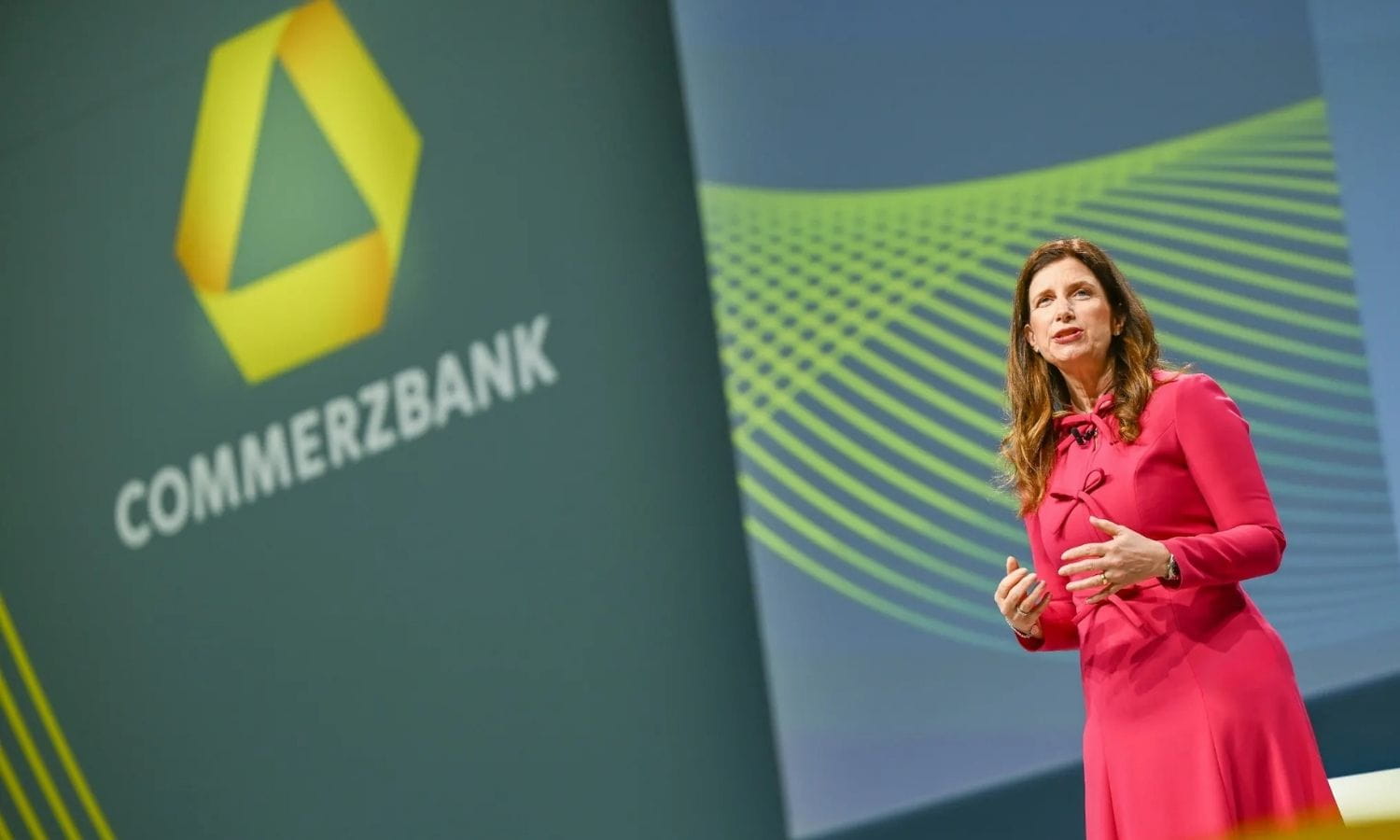 Commerzbank ile UniCredit arasında satın alma görüşmeleri başladı