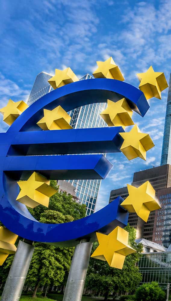 ECB Başekonomisti Lane: Enflasyon hedefin oldukça üzerinde kalacak