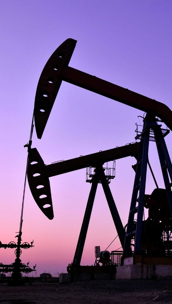 Petrol, ABD-İran gerilimiyle yüzde 2'den fazla yükseldi