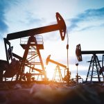 Petrol zayıflayan talep görünümünün etkisiyle geriledi