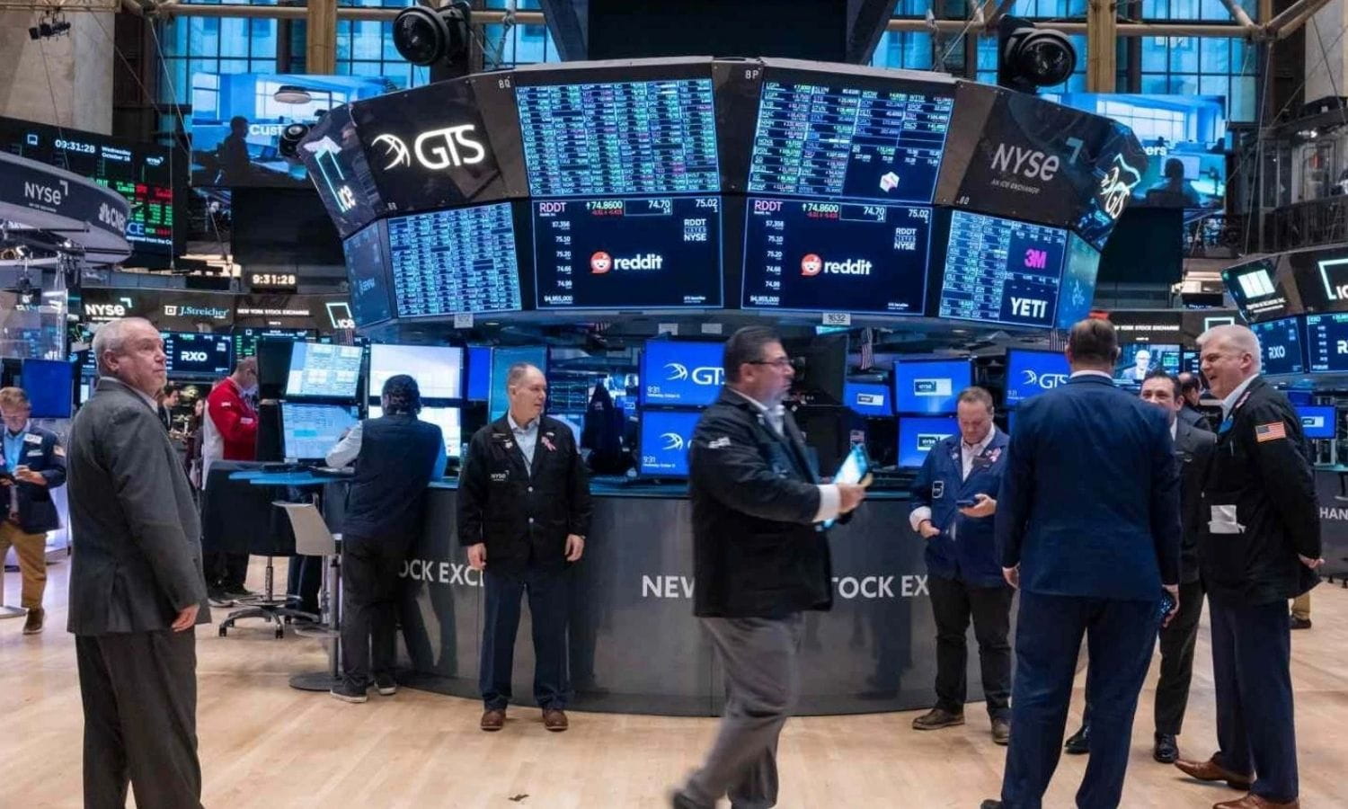 S&P 500 ve Nasdaq enflasyon verisiyle yükselişle açıldı