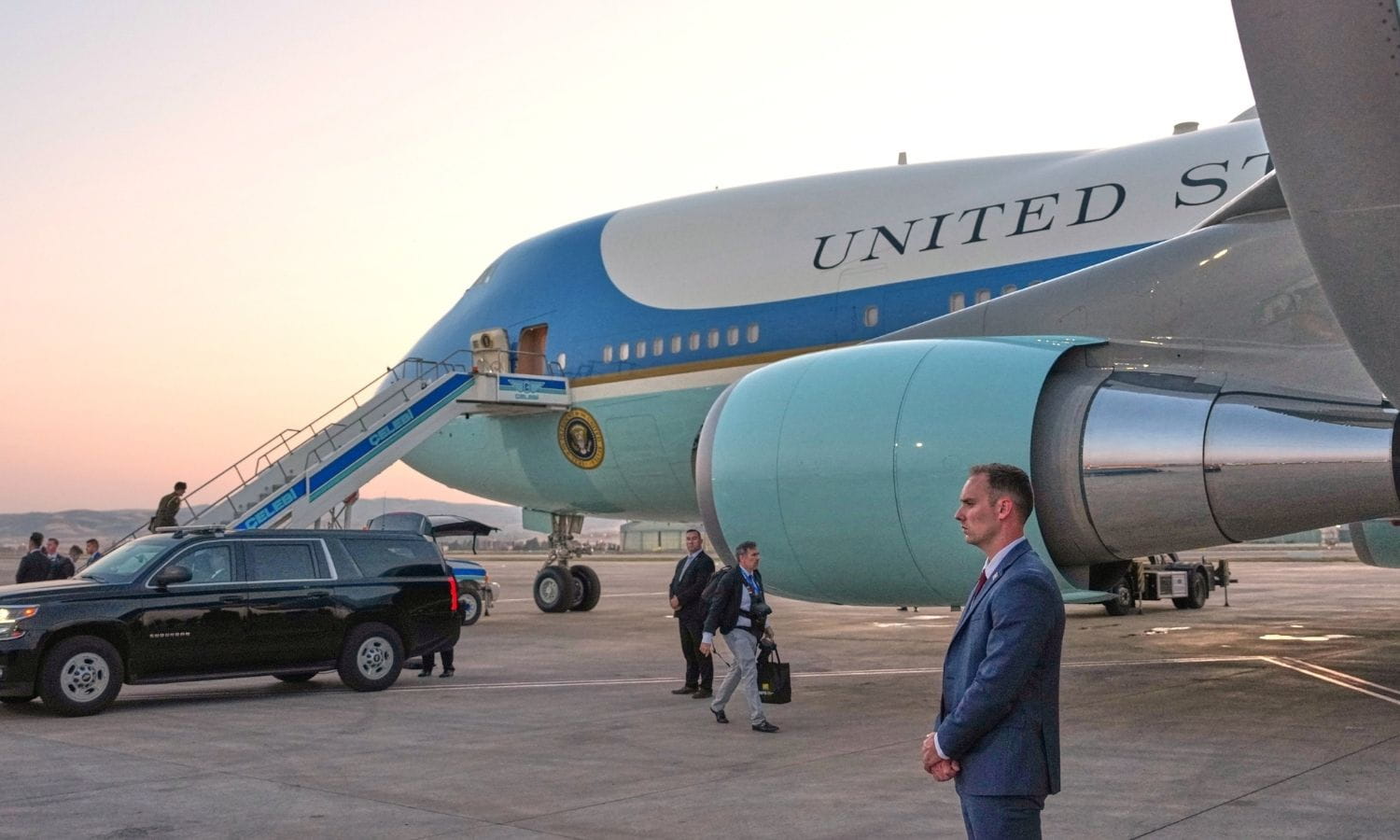 Trump İran suikast tehdidiyle Türkiye’den gizli uçakla ayrıldı