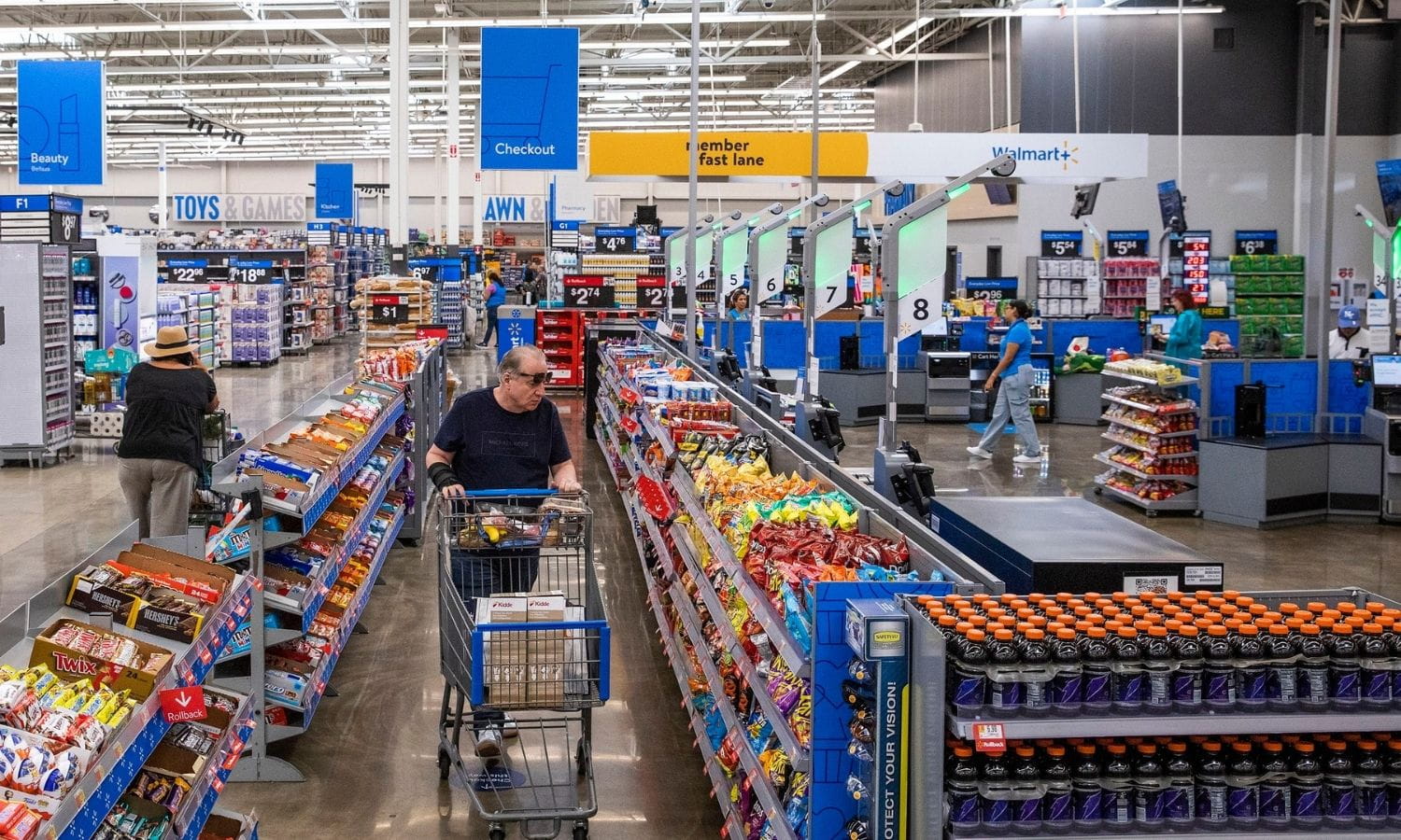 Walmart’ta tüketici harcamaları yavaşladı: Satışlar beklentiyi karşılamadı