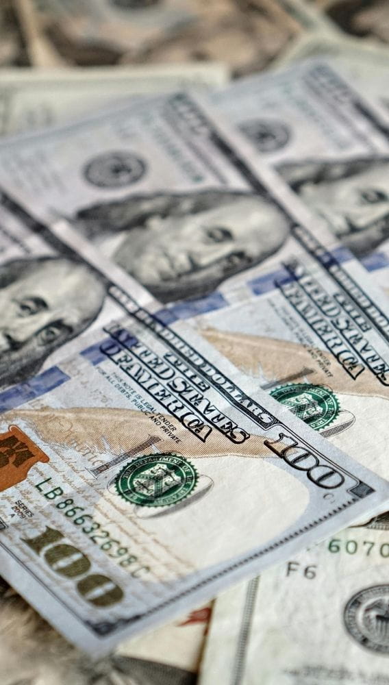 Dolar 2 haftanın zirvesinde: Ortadoğu gerilimi talebi artırdı