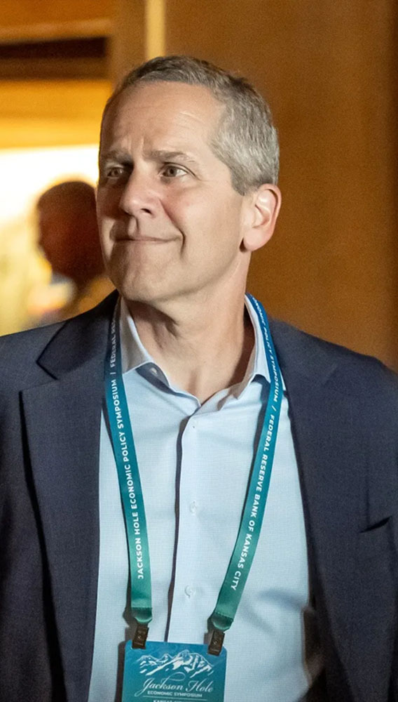 FED/Barr enflasyon nedeniyle faiz artışı için yeşil ışık yaktı