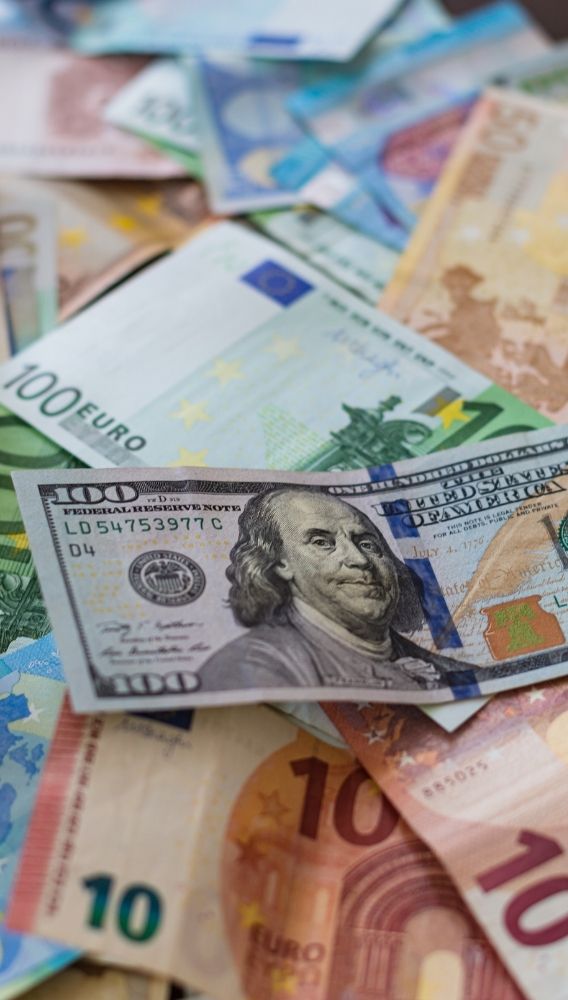 ING'den euro/dolar için 1,10-1,15 bandı tahmini